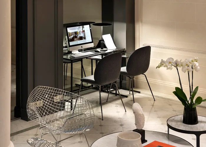 La Clef Champs-Élysées Paris by The Crest Collection